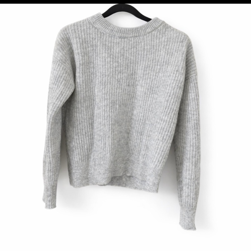 Women's Peace Love World Gray Ribbed Crew Neck Sweater Petite Medium
